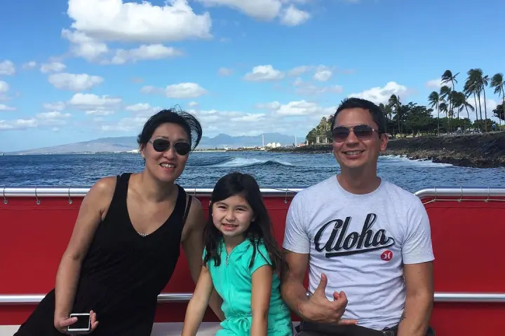 Daytime-Waikiki-Boat-Tour-image-3